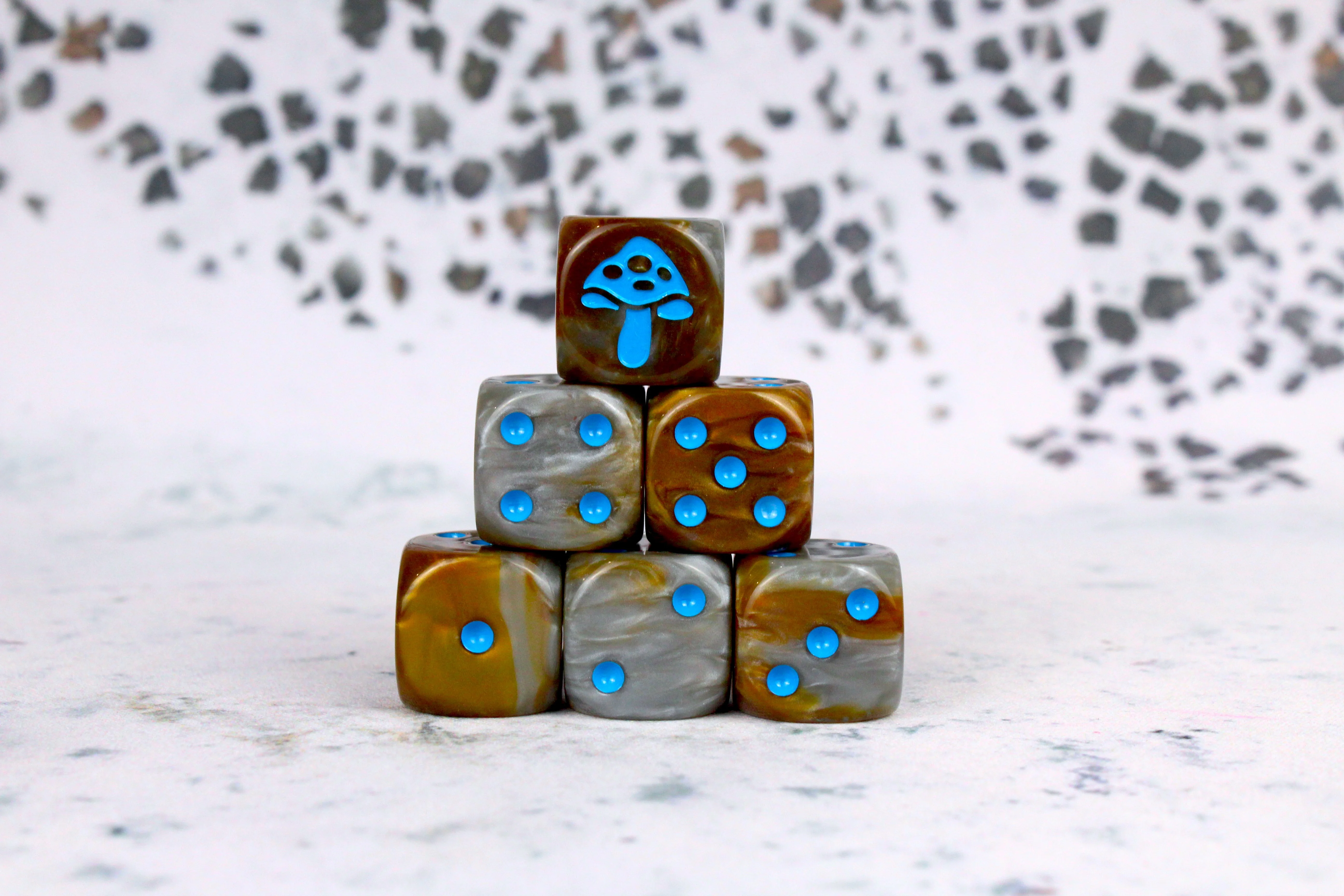 Shroom' Variety 16Mm Dice - Image 10