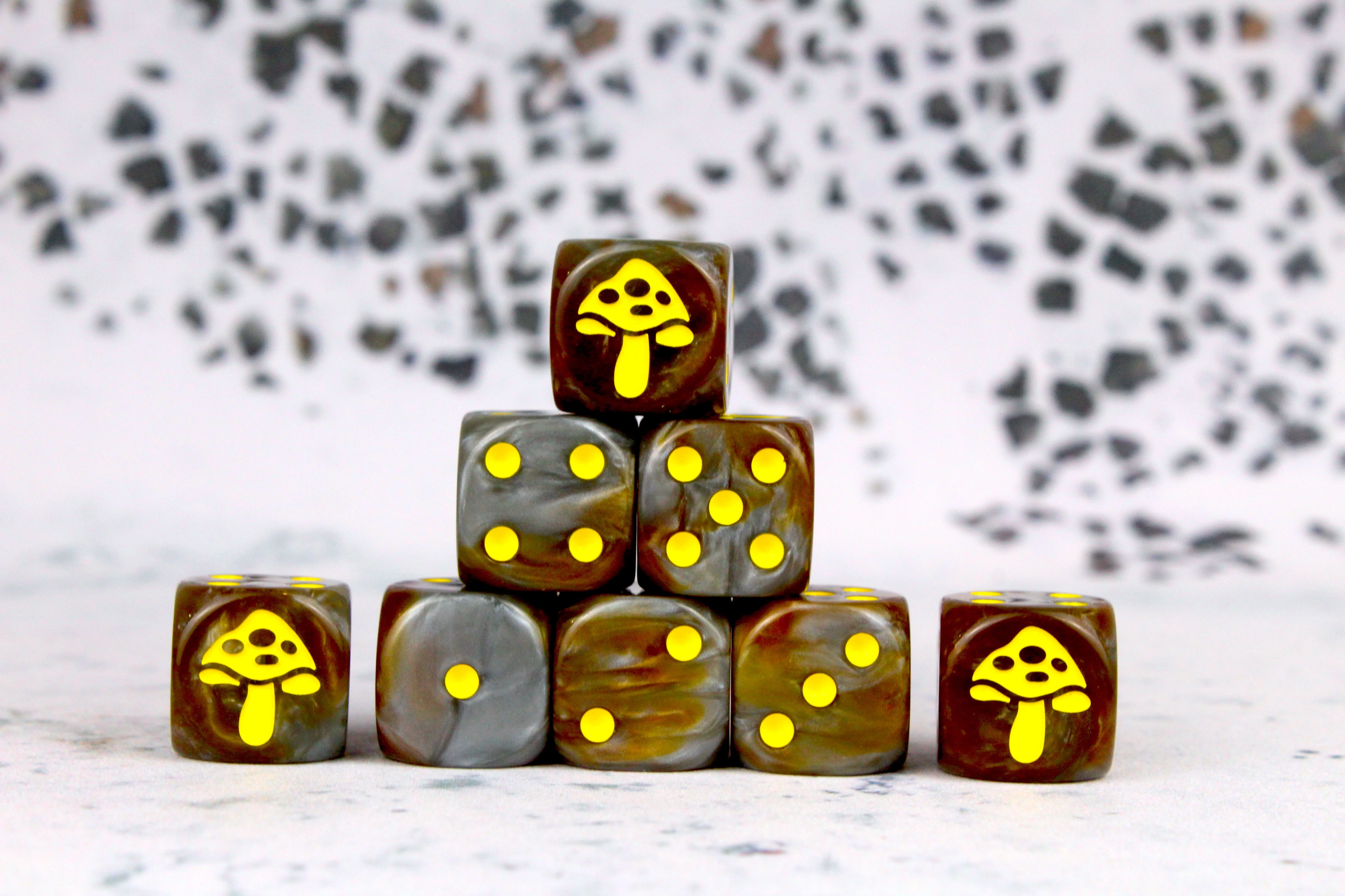 Shroom' Variety 16Mm Dice - Image 5